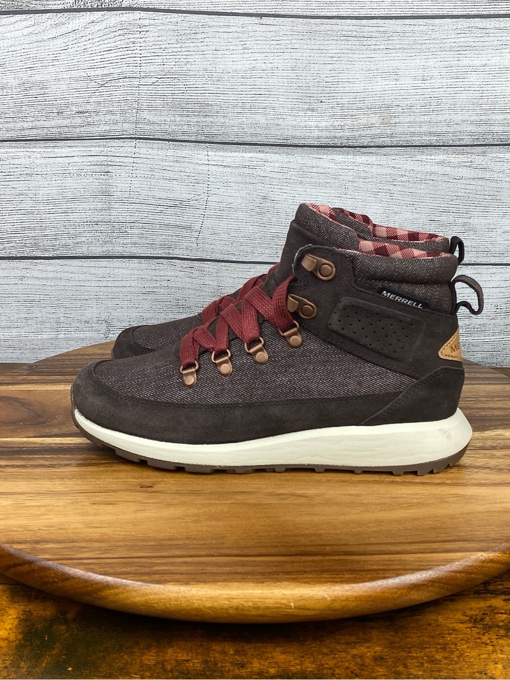 Merrell Women’s Ashford Classic Chukka Espresso Plaid Fall Boot J06150 Size 7